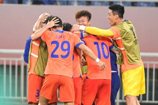 台风来袭，U17国足与阿森纳共享明日之星杯桂冠